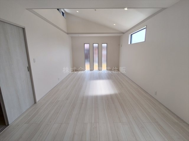 【居間・リビング】の画像
