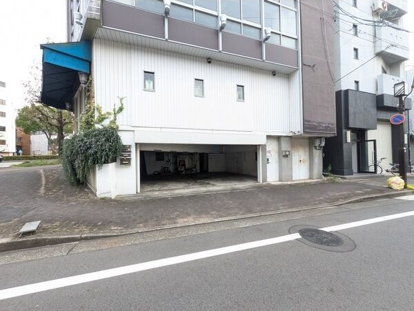 スターアーツビルの外観