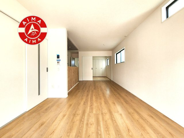 太宰府市通古賀6丁目第1-4棟（4号棟）の居間・リビング|多くの時間を過すことになるリビングだからこそ、いつも穏やかな空間・解放感が味わえ毎日が充実します。