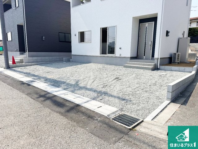 小野市片山町　第1期　新築一戸建ての駐車場|駐車スペース！散水栓があるので、こまめに愛車を洗えます！