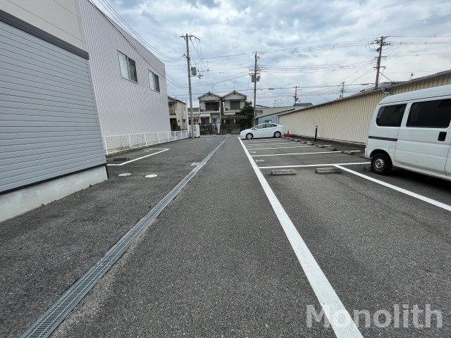フジパレス貝塚半田Ⅱ番館の駐車場