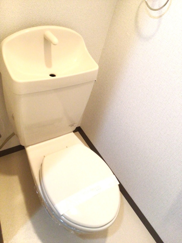 フジパレス貝塚半田Ⅱ番館のトイレ