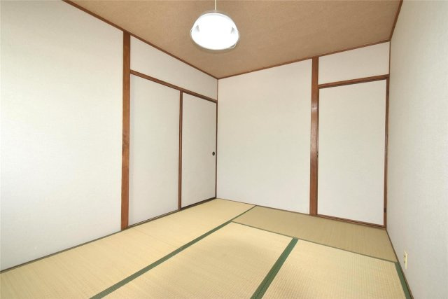 マンション沢良宜A棟のその他