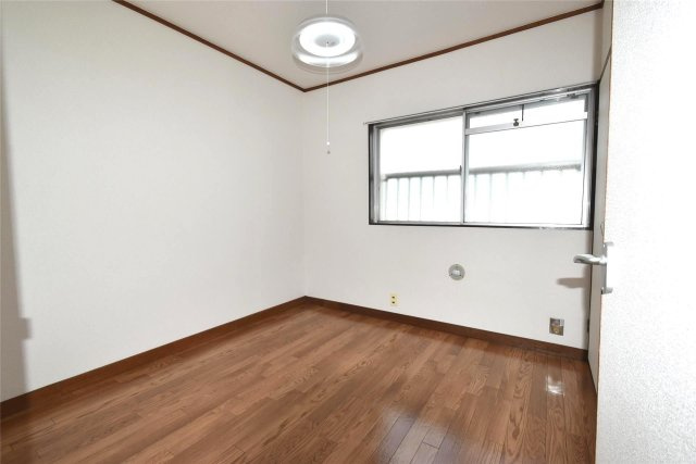 マンション沢良宜A棟のその他