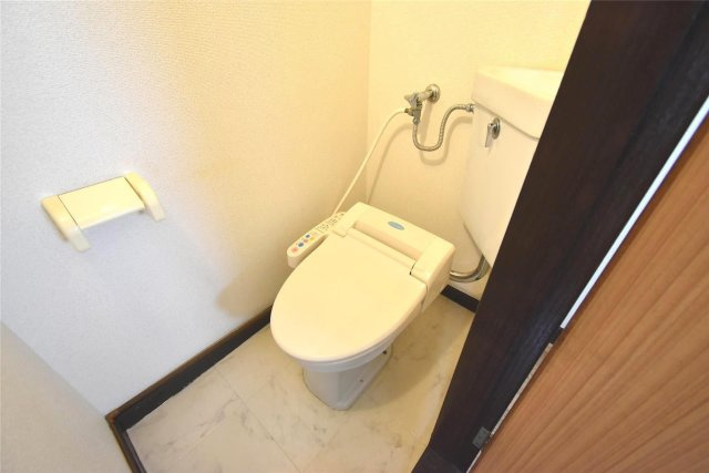 マンション沢良宜A棟のトイレ