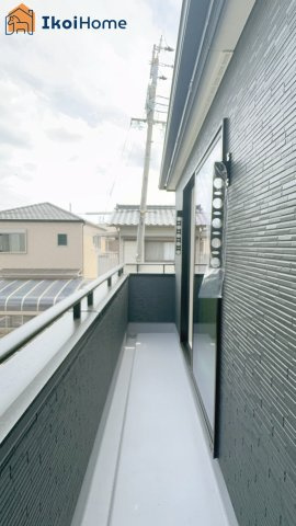 明石市材木町2期　全1棟　新築戸建のバルコニー|【ホームページに現地動画掲載中】●年中無休：当日予約可●陽当り良好バルコニー♪屋根は８万円～設置可能