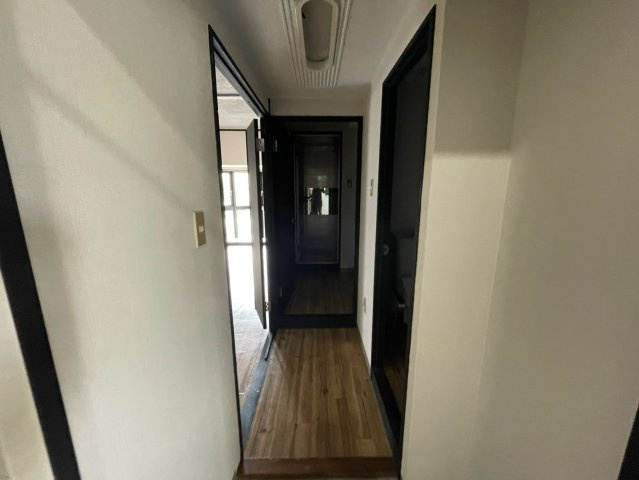 イーストガーデン 杉の木館の玄関
