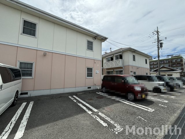 大宮ハイツの駐車場