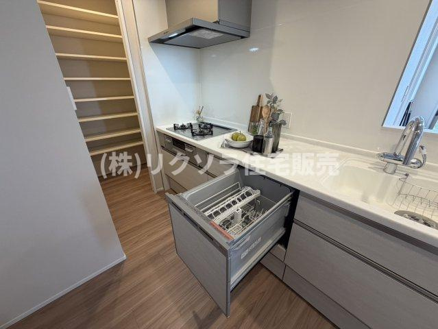 ファミール守口駅前エアーズタワーのキッチン|食器洗い乾燥機付き
■物件内覧・資金計画相談・住宅ローン相談、リフォーム相談、お問合せ受付中■
※当日・翌日のご内覧、ご相談はお電話でのお問合せがスムーズです！