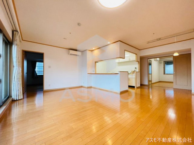 【居間・リビング】 | エグゼタワー道修町 | ※建物内別間取参考写真