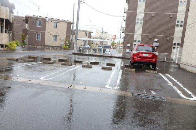 ステラ　B棟の駐車場