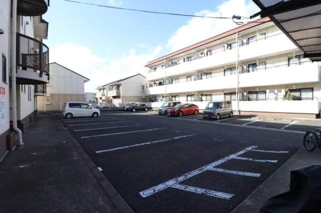 レコルト福田Ⅱの駐車場
