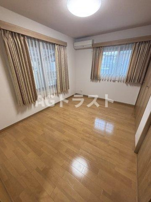 【洋室】 | ㈱いづみや東大成町住宅 | 1階6帖洋室