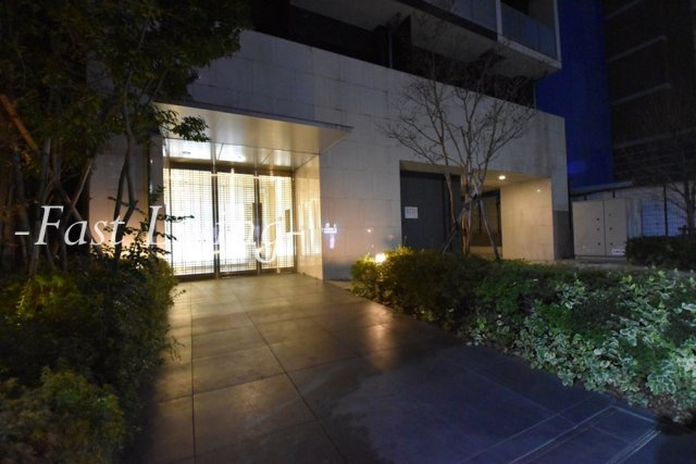 新宿区舟町の賃貸マンションの外観