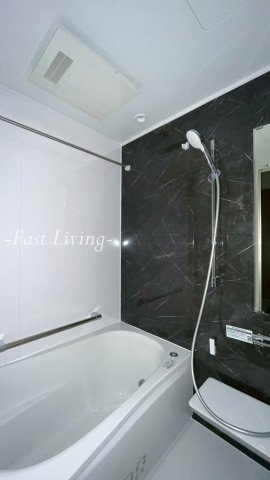 シャントロワ曙橋の浴室