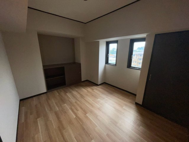 イーストガーデン 杉の木館の居間・リビング