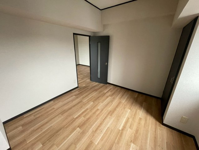 イーストガーデン 杉の木館の居間・リビング
