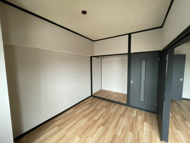 イーストガーデン 杉の木館の居間・リビング