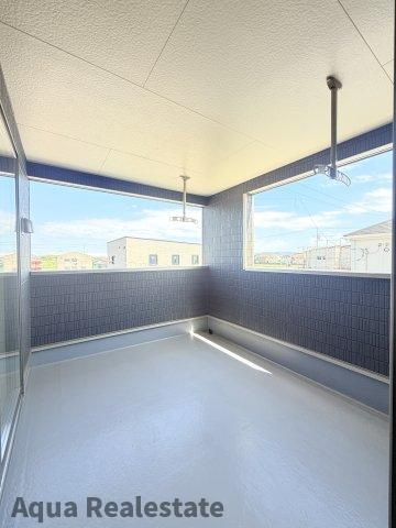 クレイドルガーデン板野町大寺第四のバルコニー|外からの目が気にならないバルコニーで洗濯物が干せます