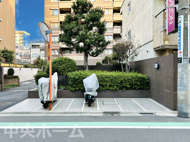 サンクタス大島の駐車場|【バイク置場】最新の空き状況や費用などの詳細は担当スタッフまでお問い合わせください。