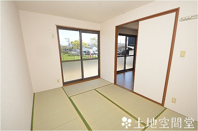 アスティオス・洞南B棟の和室