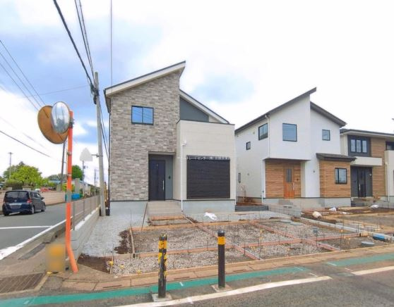 【新築】鶴ヶ島市上新田1期 1号棟の外観|駐車スペース3台停められます！