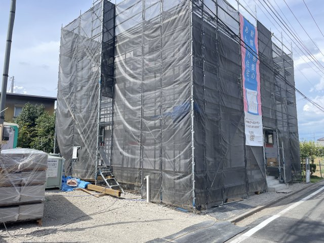 高崎市新町第13（全1棟）1号棟の前面道路含む現地写真