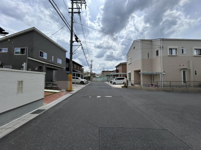 【前面道路含む現地写真】 | 栗東市川辺　瀬流ニュータウン１-３号地