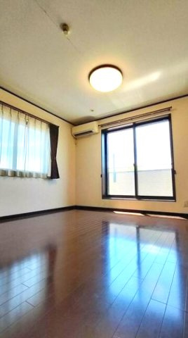 熊谷市久下　オール電化中古戸建の洋室