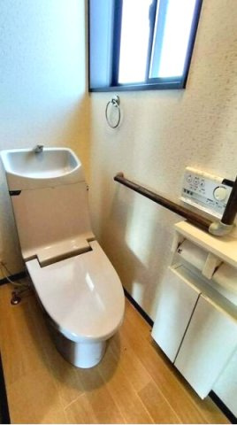 熊谷市久下　オール電化中古戸建のトイレ