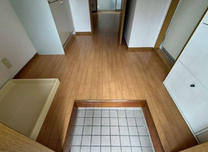 大和市深見のアパートの内装