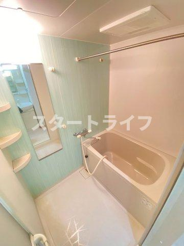 大阪市東淀川区下新庄６丁目のアパートの浴室