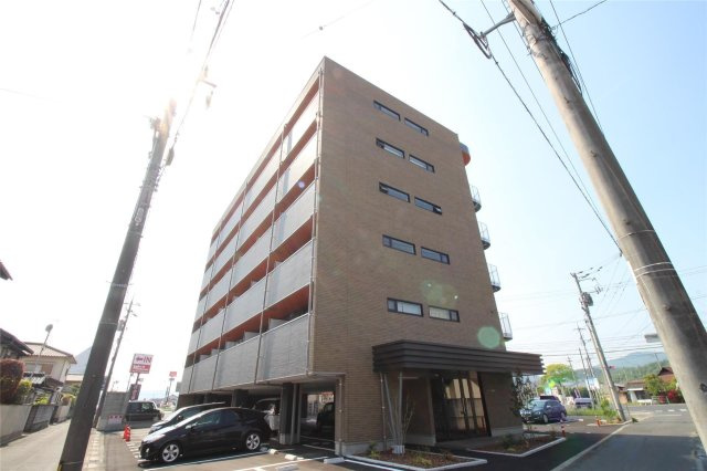 Altura（アルトゥーラ）