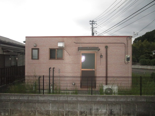 秦野市菖蒲の倉庫