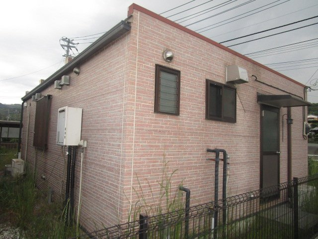 秦野市菖蒲の倉庫