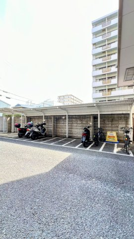 キングマンション此花Ⅱの駐車場|バイク置き場