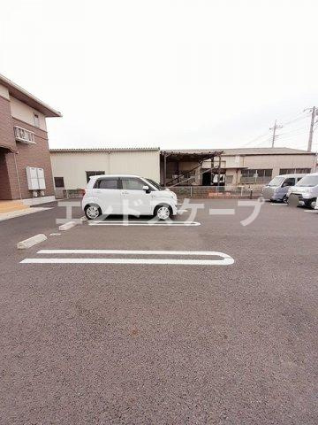 カッツェ＆ラッテ　Ⅰの駐車場|高崎、前橋のお部屋探しはエンドスケープまで！お客様の理想お聞かせ下さい♪