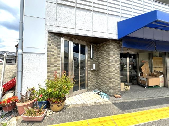 谷山ハイツのエントランス