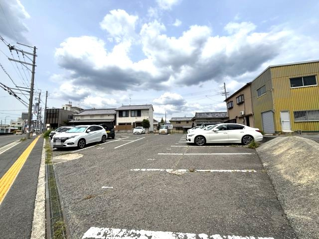 谷山ハイツの駐車場