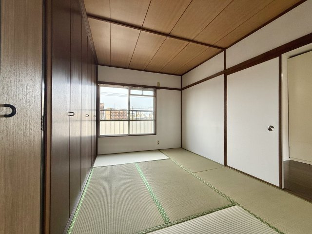 上社ハイツの和室