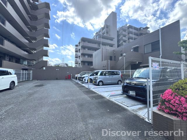 聖蹟桜ヶ丘和田ハウスの駐車場|【駐車場】