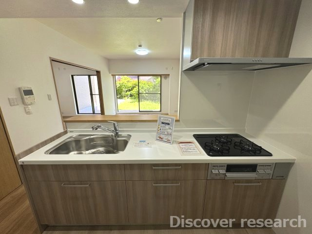聖蹟桜ヶ丘和田ハウスのキッチン|【システムキッチン（浄水器、魚焼きグリル付き）】