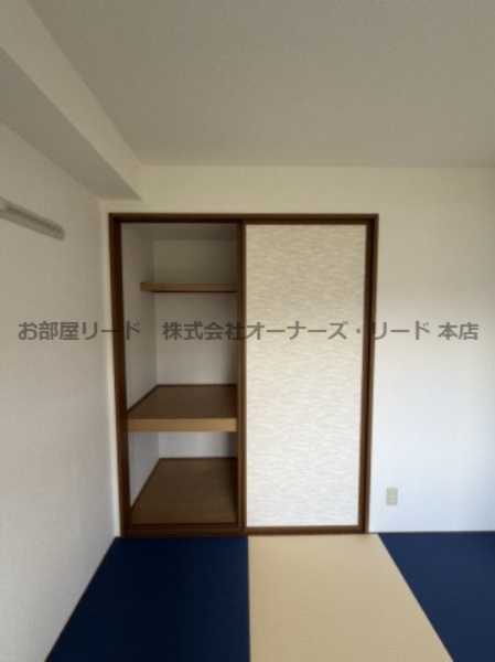 クレセント・モアの和室