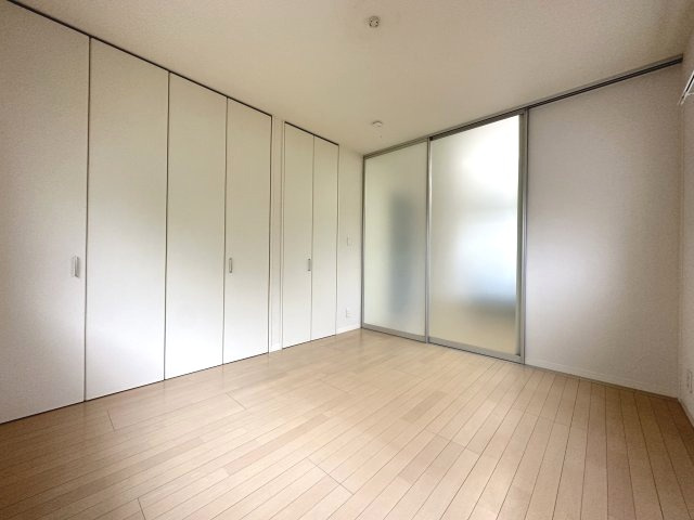 【寝室】