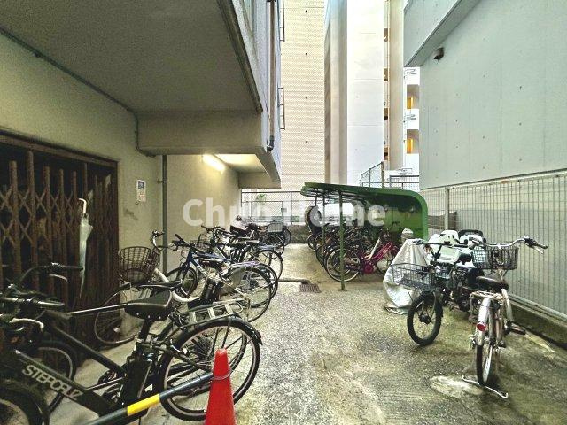 ジョイフル門前仲町第一の駐輪場|【自転車置き場】最新の空き状況や費用などの詳細は担当スタッフまでお問い合わせください。