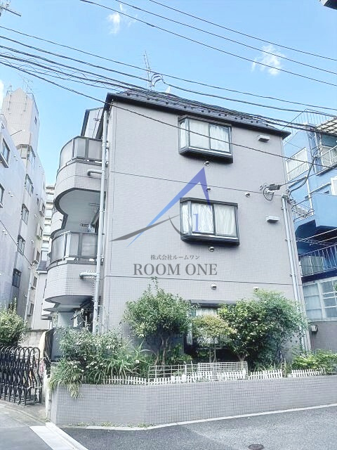 こすたぁる