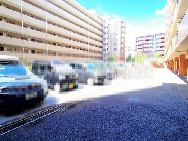 ダイアパレス東久留米の駐車場