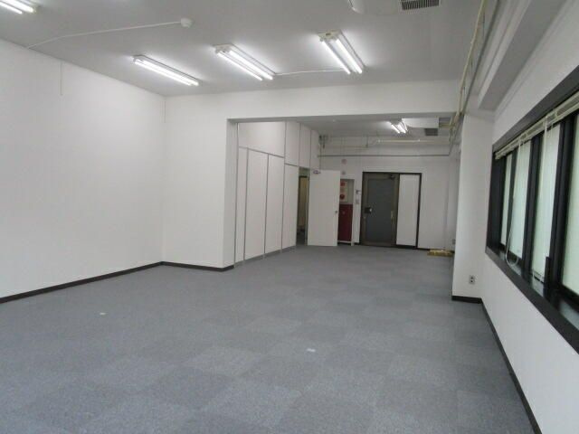 千代田区鍛冶町１丁目の事務所の内装