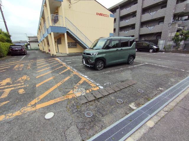 タンポポハウスＡの駐車場
