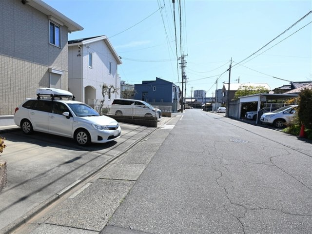 ソレアードⅤの駐車場|駐車場があります